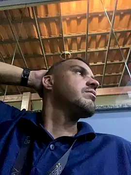 Vaguinhowqs online show from October 18, 2025, 7:32 am