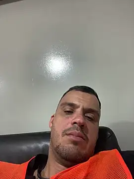 Vaguinhowqs online show from September 22, 2025, 1:33 am