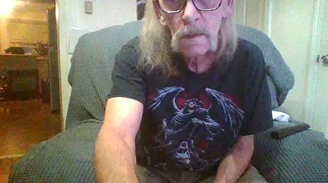 Snapshot of friendlychat1 chatting on October 19, 2025, 12:35 am friendlychat1 online show from October 19, 2025, 12:35 am