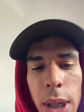 Snapshot of RicarBer chatting on February 15, 2026, 3:55 pm RicarBer online show from February 15, 2026, 3:55 pm