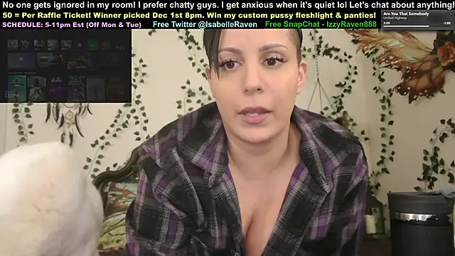 Snapshot of IsabelleRaven chatting on December 4, 2025, 10:53 pm IsabelleRaven online show from December 4, 2025, 10:53 pm