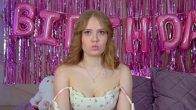 SelinSwarovski online show from February 5, 2026, 5:53 pm