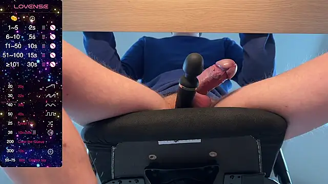 Snapshot of ikbeneendikkelul chatting on February 11, 2025, 10:47 am ikbeneendikkelul online show from February 11, 2025, 10:47 am