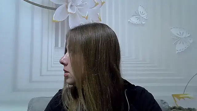 TinaFun4u online show from June 8, 2026, 8:20 pm