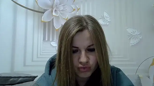 Snapshot of TinaFun4u chatting on March 14, 2025, 12:10 am TinaFun4u online show from March 14, 2025, 12:10 am