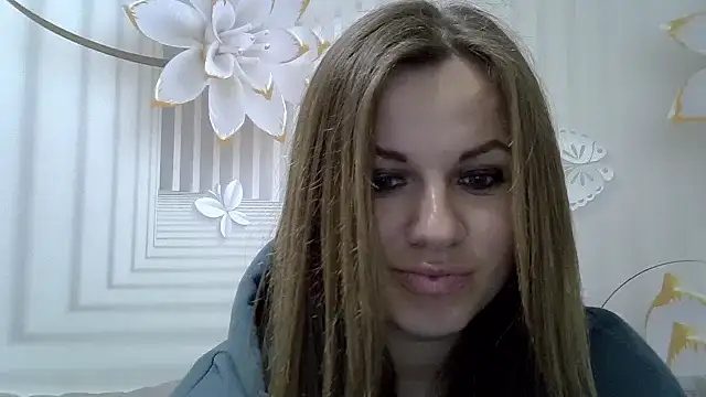 Snapshot of TinaFun4u chatting on March 18, 2025, 3:34 am TinaFun4u online show from March 18, 2025, 3:34 am