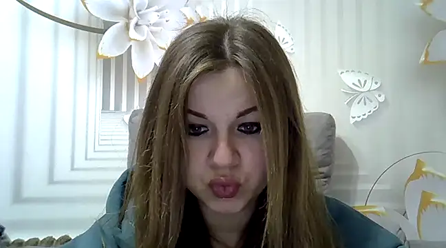 Snapshot of TinaFun4u chatting on February 19, 2025, 8:31 pm TinaFun4u online show from February 19, 2025, 8:31 pm