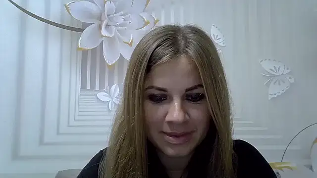 Snapshot of TinaFun4u chatting on October 8, 2025, 7:36 pm TinaFun4u online show from October 8, 2025, 7:36 pm