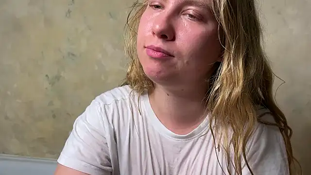 fluffy bunnyxxx online show from September 8, 2025, 7:24 pm