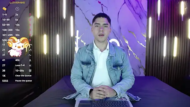 Snapshot of LiamNovak chatting on November 22, 2025, 12:15 pm LiamNovak online show from November 22, 2025, 12:15 pm