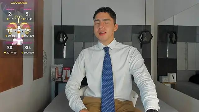 Snapshot of LiamNovak chatting on November 25, 2025, 12:05 pm LiamNovak online show from November 25, 2025, 12:05 pm