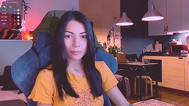 KatiKate online show from October 27, 2025, 6:09 pm