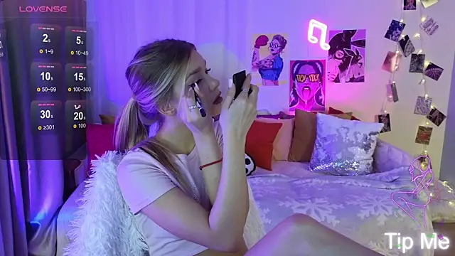 Snapshot of BattyMelody chatting on November 16, 2025, 1:27 pm BattyMelody online show from November 16, 2025, 1:27 pm