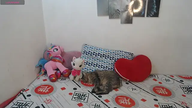 Pocahontas Princess  online show from November 11, 2025, 4:13 pm