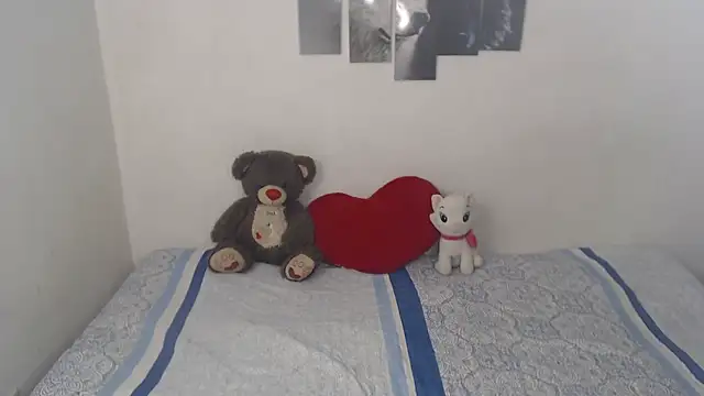 Pocahontas Princess  online show from March 20, 2026, 1:23 pm