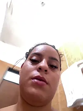 Violetrousse online show from April 6, 2026, 7:04 pm