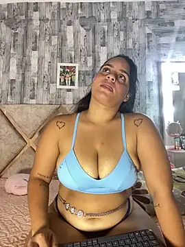 Snapshot of Violetrousse chatting on May 8, 2026, 6:56 pm Violetrousse online show from May 8, 2026, 6:56 pm