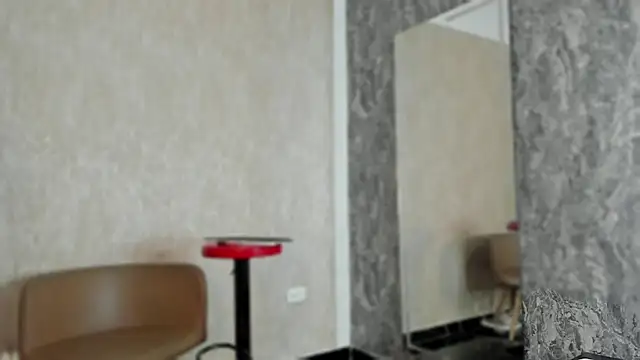 Snapshot of Violetrousse chatting on March 14, 2025, 10:16 pm Violetrousse online show from March 14, 2025, 10:16 pm