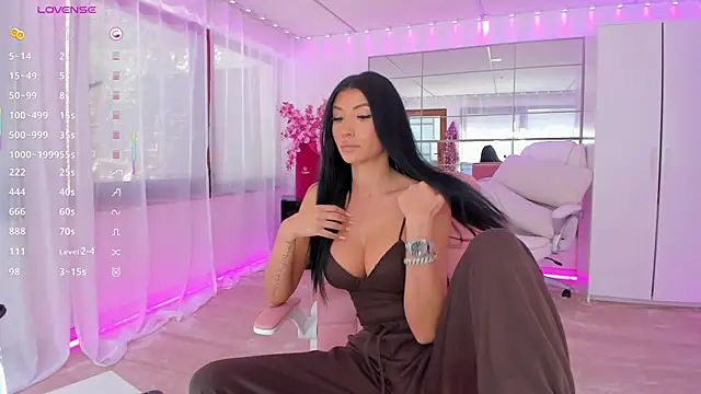 missdiamond  online show from April 18, 2026, 7:22 am