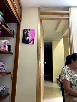 alissonfernandez  online show from November 21, 2025, 4:11 am