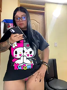 Snapshot of alissonfernandez_ chatting on January 7, 2026, 12:26 am alissonfernandez online show from January 7, 2026, 12:26 am