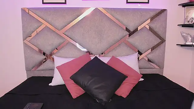 Snapshot of marian_pinzon chatting on February 19, 2025, 3:06 am marian pinzon online show from February 19, 2025, 3:06 am