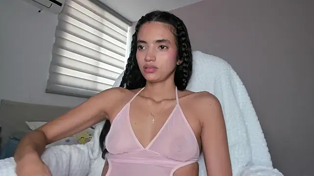 Snapshot of Ninamirley chatting on September 30, 2025, 1:39 pm Ninamirley online show from September 30, 2025, 1:39 pm