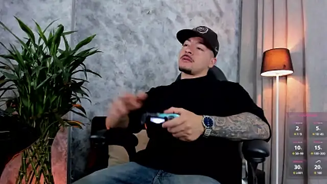 boyc022  online show from March 17, 2026, 12:57 am