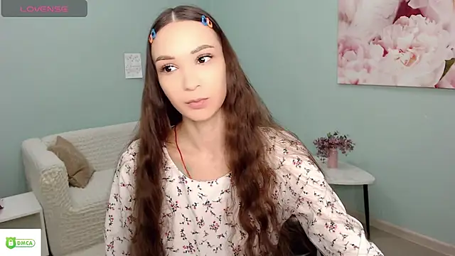 AmyJonas online show from April 10, 2026, 4:52 am