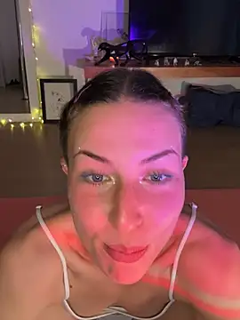  ExoticGirl online show from March 6, 2025, 5:33 pm