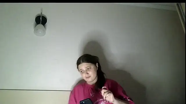 Snapshot of kila_lo chatting on November 24, 2025, 8:20 pm kila lo online show from November 24, 2025, 8:20 pm