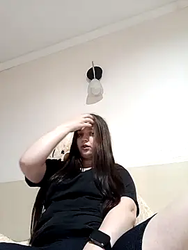 Snapshot of kila_lo chatting on February 13, 2025, 6:59 pm kila lo online show from February 13, 2025, 6:59 pm