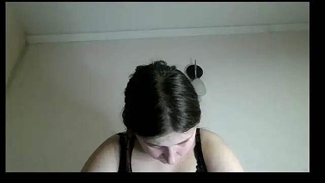 Snapshot of kila_lo chatting on February 27, 2025, 8:09 pm kila lo online show from February 27, 2025, 8:09 pm