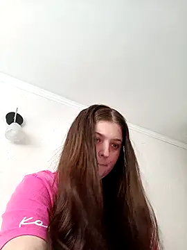 kila lo online show from December 15, 2025, 12:22 pm