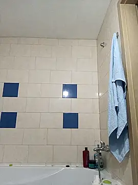 Snapshot of kila_lo chatting on January 17, 2025, 11:29 pm kila lo online show from January 17, 2025, 11:29 pm