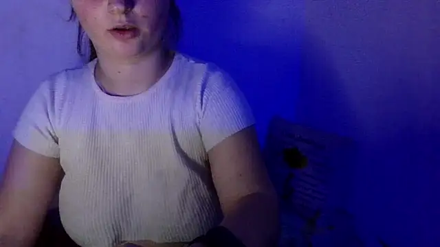 Snapshot of kila_lo chatting on February 1, 2025, 8:16 pm kila lo online show from February 1, 2025, 8:16 pm