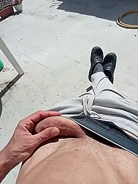 MrTamburine22 online show from April 19, 2026, 12:50 pm