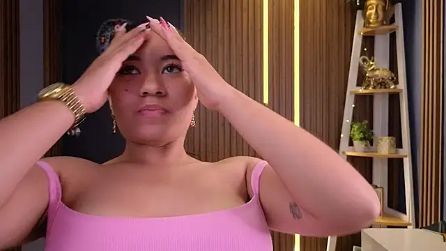 amber kanne online show from December 12, 2024, 1:32 am