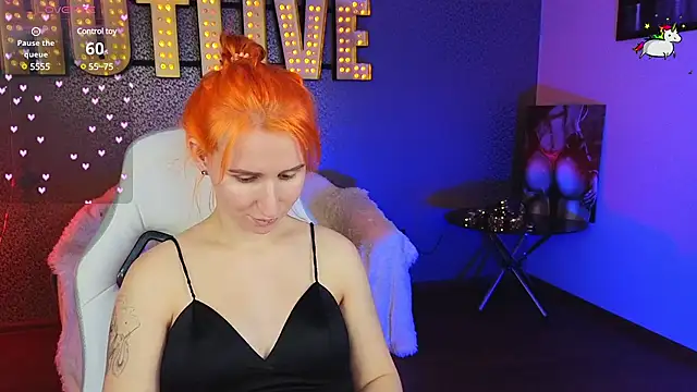 Snapshot of AliceBYKiss chatting on February 3, 2025, 3:38 pm AliceBYKiss online show from February 3, 2025, 3:38 pm