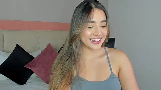 AniiRose online show from January 14, 2026, 12:47 am