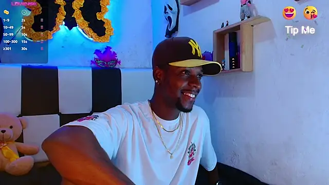 Aroonpapisex online show from March 2, 2026, 12:45 pm