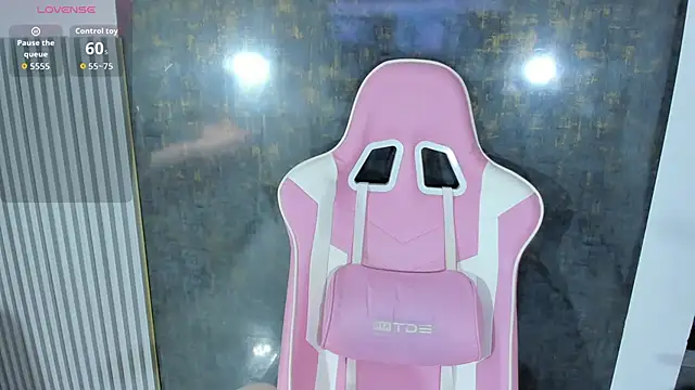 lana boomer online show from April 4, 2026, 7:31 pm