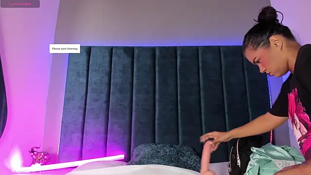 Carolina Evanss online show from March 11, 2026, 3:55 am