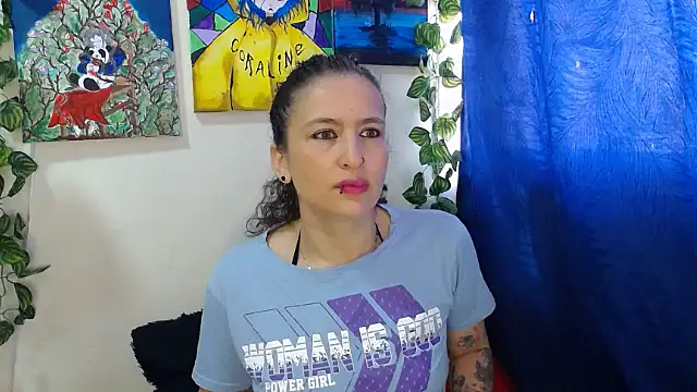 Snapshot of Leyla_Horny_Bg chatting on June 11, 2026, 9:45 pm Leyla Horny Bg online show from June 11, 2026, 9:45 pm