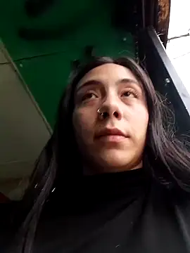 Snapshot of -Lola_Bunny chatting on March 5, 2025, 7:38 pm -Lola Bunny online show from March 5, 2025, 7:38 pm