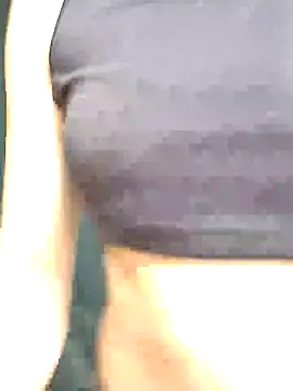 Snapshot of -Lola_Bunny chatting on February 4, 2025, 10:24 pm -Lola Bunny online show from February 4, 2025, 10:24 pm