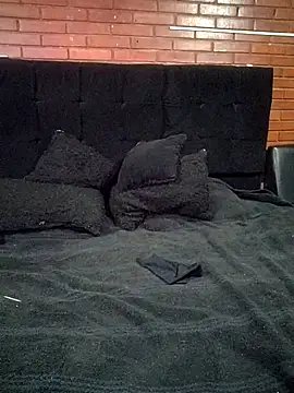 Snapshot of -Lola_Bunny chatting on February 16, 2025, 2:42 am -Lola Bunny online show from February 16, 2025, 2:42 am