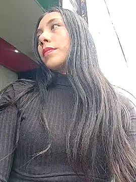 Snapshot of -Lola_Bunny chatting on February 18, 2025, 9:31 pm -Lola Bunny online show from February 18, 2025, 9:31 pm