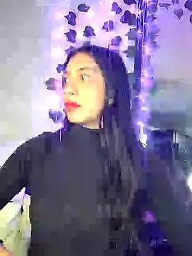 Snapshot of -Lola_Bunny chatting on February 4, 2025, 3:54 am -Lola Bunny online show from February 4, 2025, 3:54 am