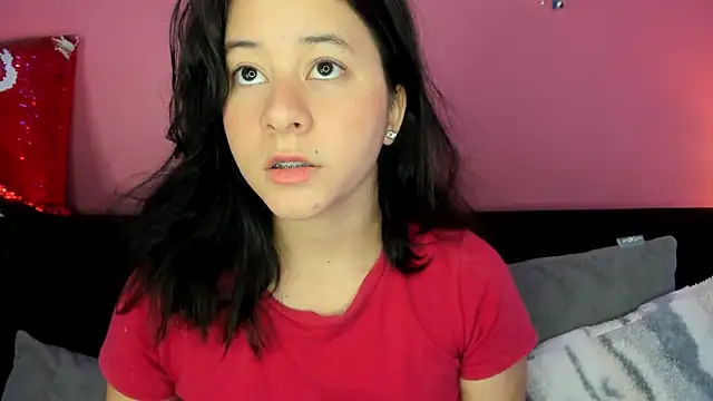 Snapshot of agnes_213 chatting on November 20, 2025, 1:45 pm agnes 213 online show from November 20, 2025, 1:45 pm